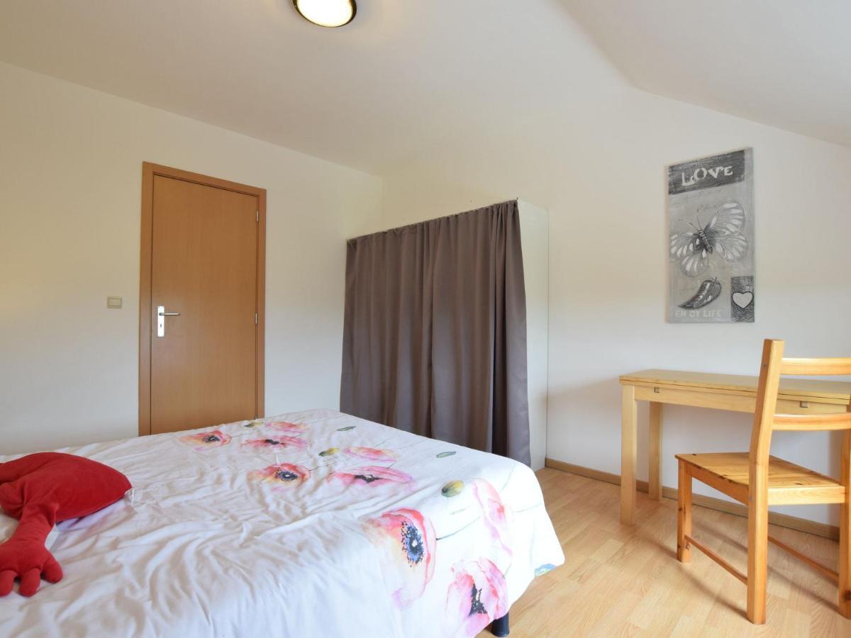 Cozy Apartment In Paliseul With Garden Carlsbourg Extérieur photo